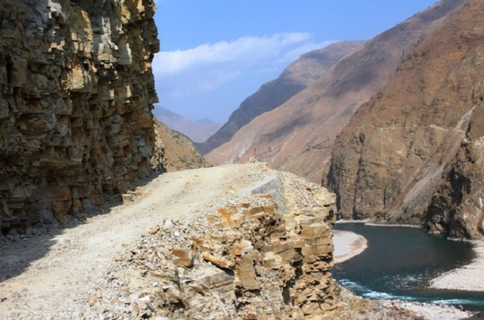 सडकले जोडिदैँ कर्णालीका गाउँहरु, आठ वर्षमा ४२ सय किलोमिटर सडक निर्माण 